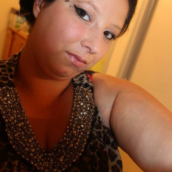 Brunislawa - Sexo casual en Quebrada de Loro Perfil de Brunislawa, 24 años, Sexo casual en Quebrada de Loro (Comarca Ngäbe-Buglé)